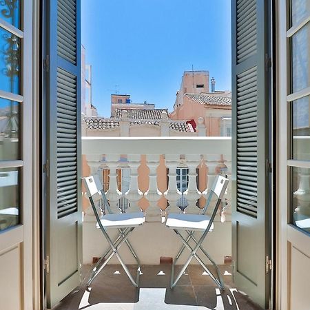 C74 - Marvelous 3 Bedroom Apartment In Historical Málaga Exteriör bild
