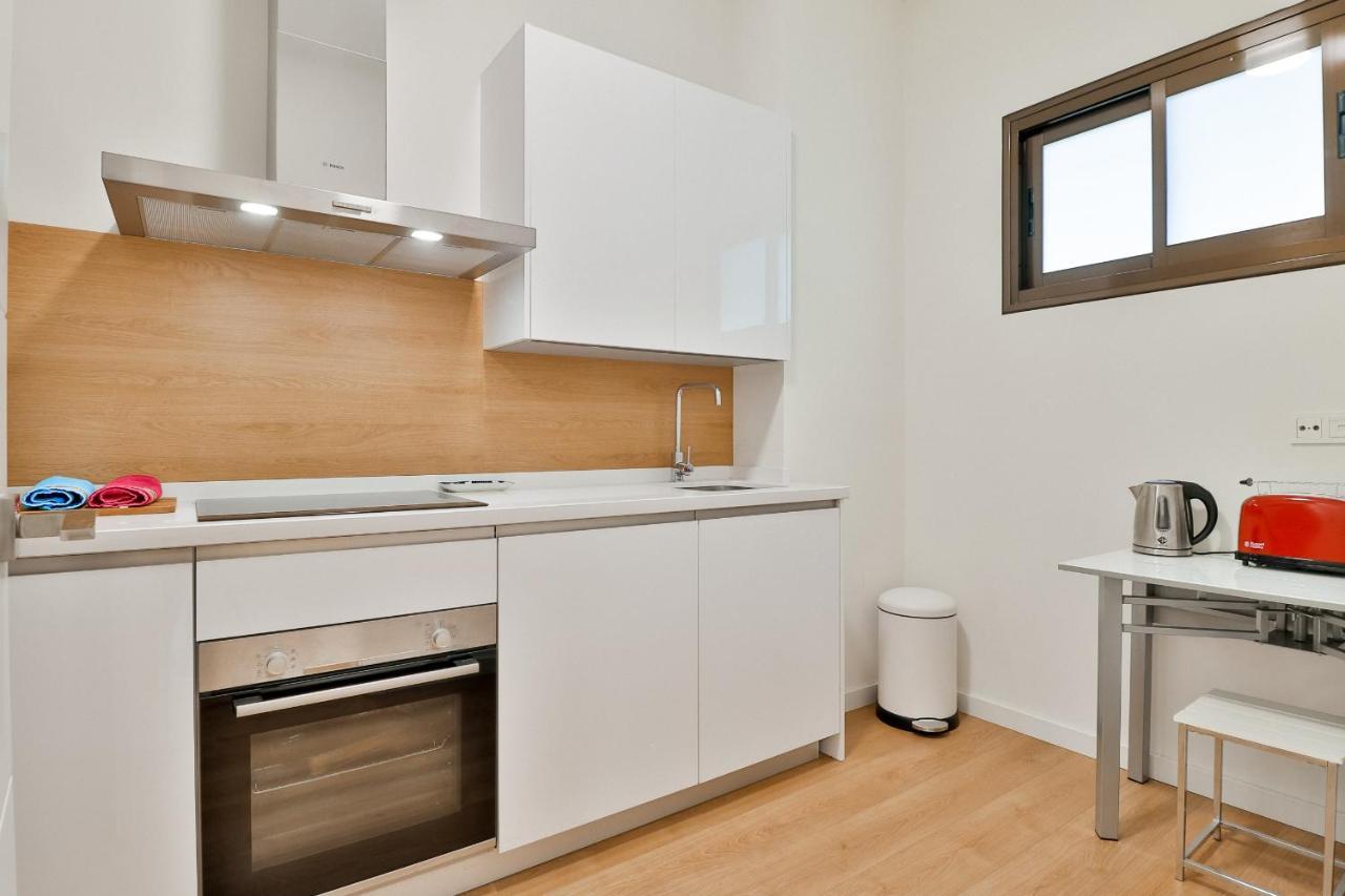 C74 - Marvelous 3 Bedroom Apartment In Historical Málaga Exteriör bild