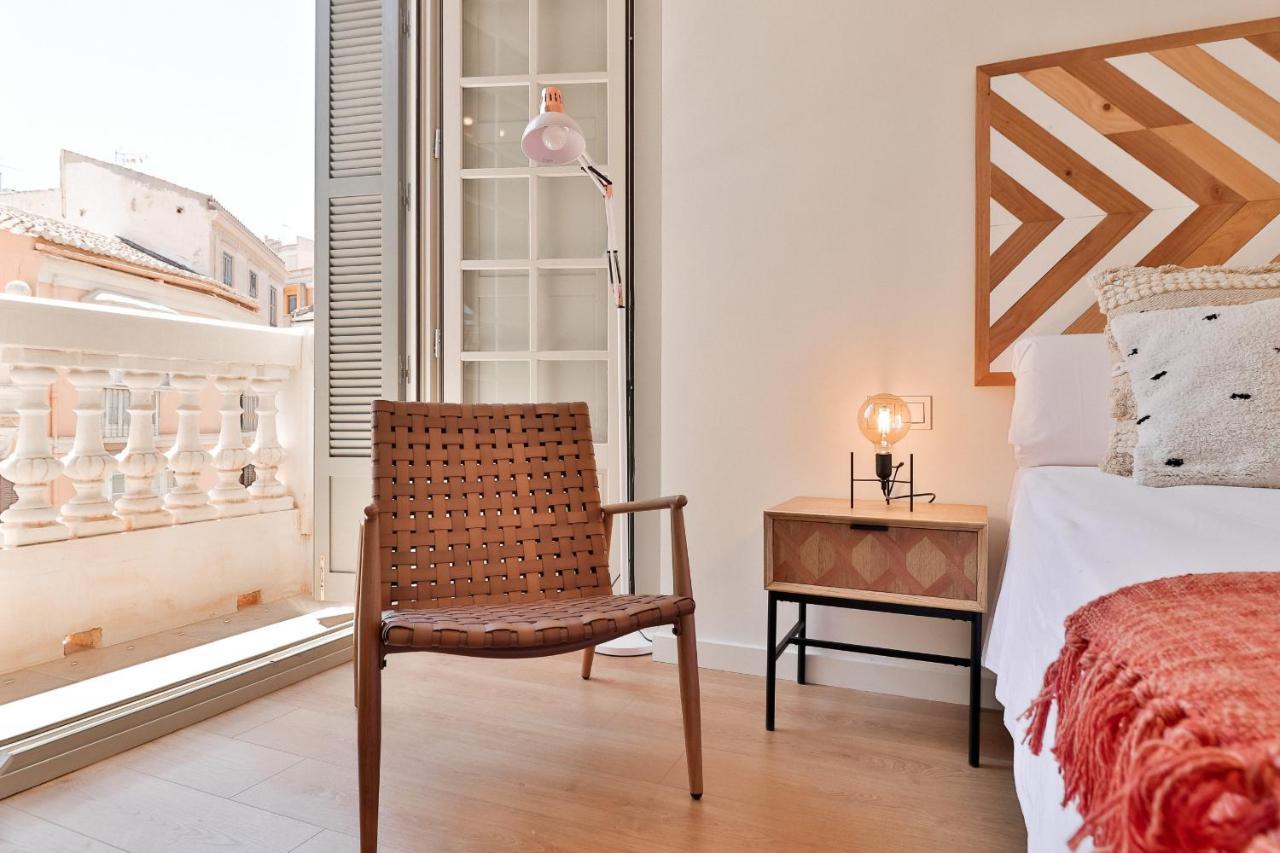 C74 - Marvelous 3 Bedroom Apartment In Historical Málaga Exteriör bild