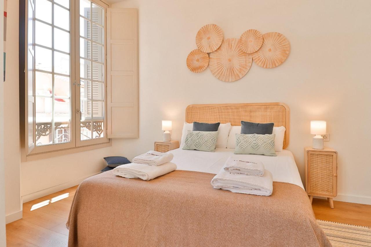 C74 - Marvelous 3 Bedroom Apartment In Historical Málaga Exteriör bild